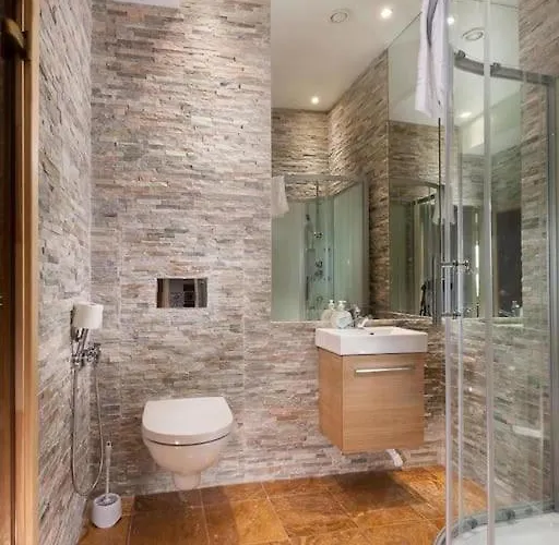 Operatheater View 2bd For 8 Appartement Tallinn